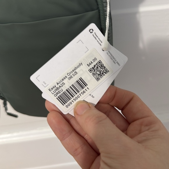 Lululemon Grey Eucalyptus Easy Access Cross Body Bag - Picture 4 of 8